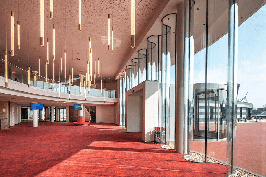 Afas Theater - IsoPerform Curved